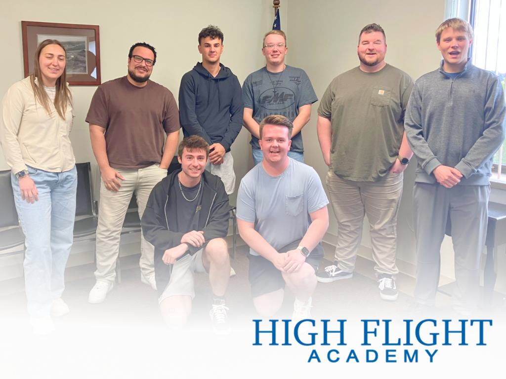 An image of one High Flight Academy CFI Program class.